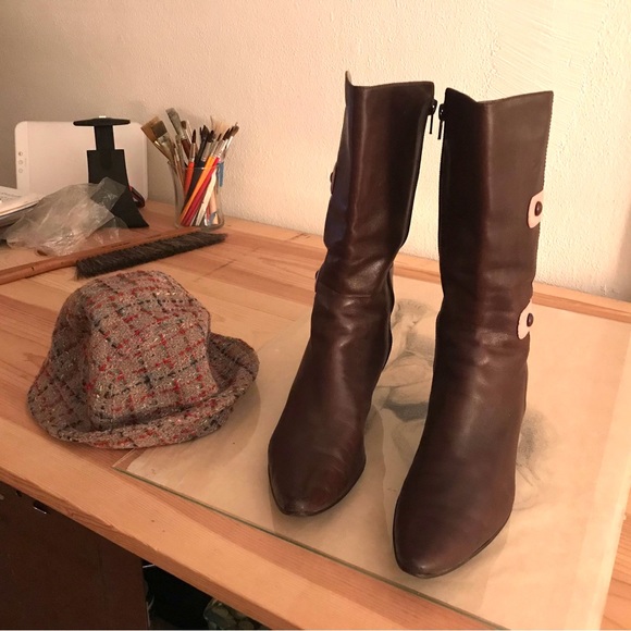 PINK & CHOCOLATE BOOTS - Picture 2 of 5